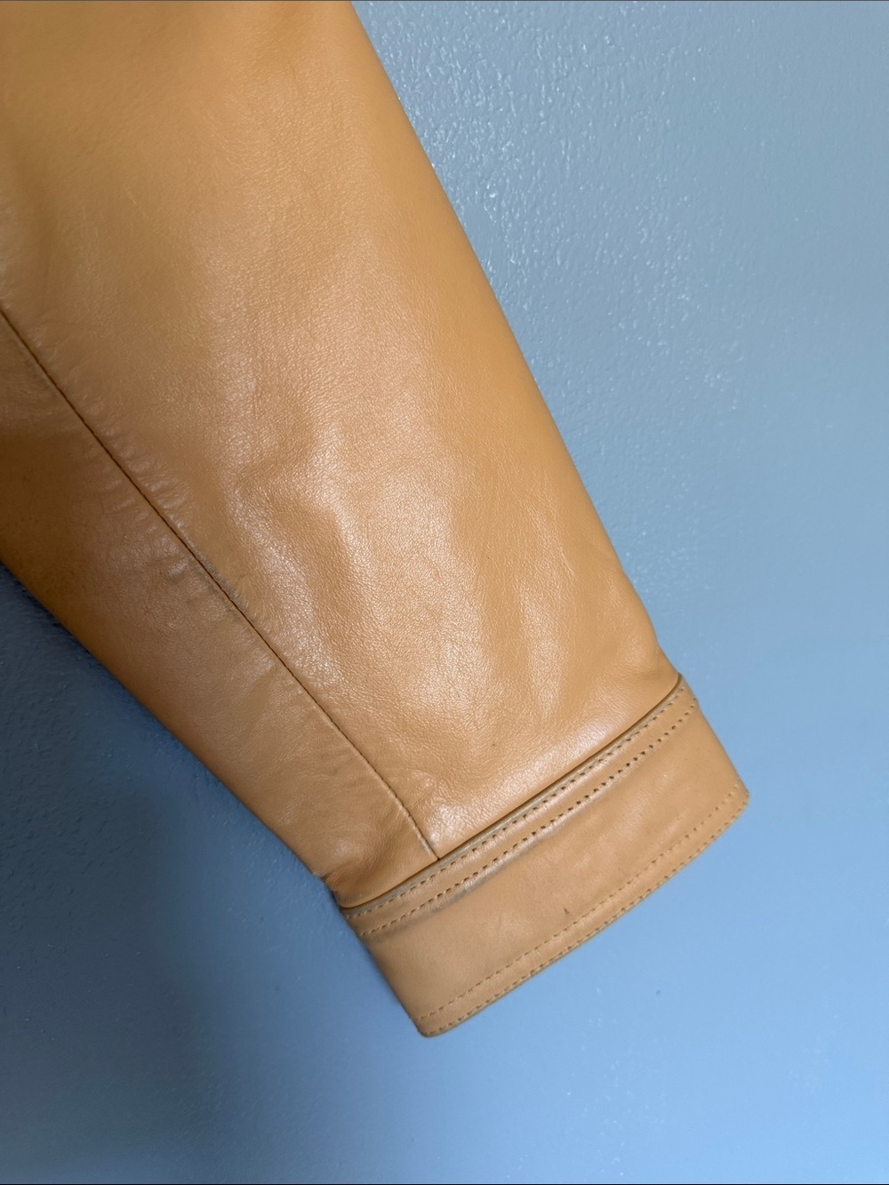 Vintage Y2K 90’s Old Navy Women’s Camel Tan Leather Trucker Jacket Size Small - Picture 4 of 14